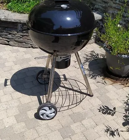 Le Genet Fleuri Nyaraló La-Roche-en-Ardenne