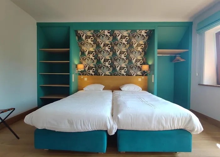 Le Genet Fleuri בית נופש לה רושה - אן - ארדן